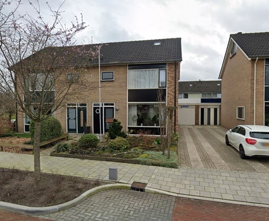 Plantsoen 77, Vroomshoop